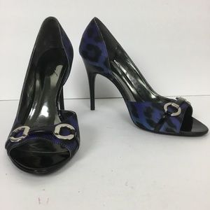 CARLOS BY CARLOS SANTANA ROULETTE SATIN HEELS